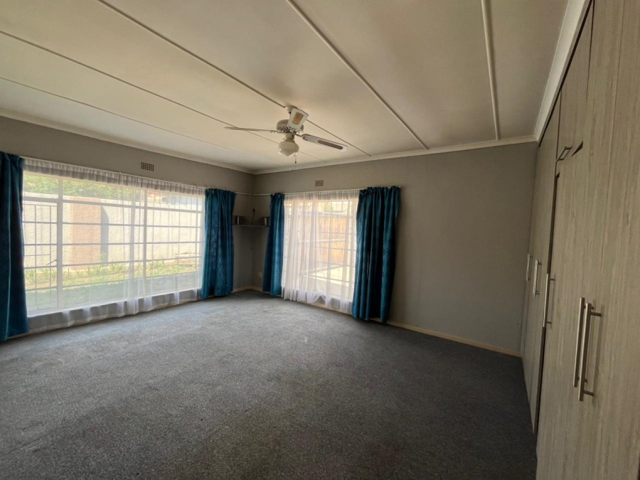 4 Bedroom Property for Sale in Frankfort Free State